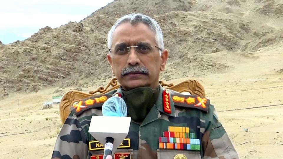 Army chief embarks on week-long visit to UAE, Saudi Arabia
