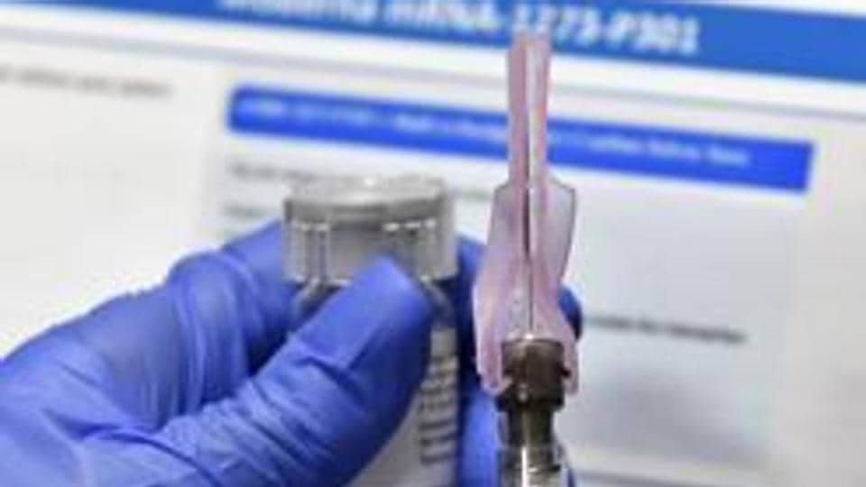Moderna vaccine found safe, effective ahead of FDA review