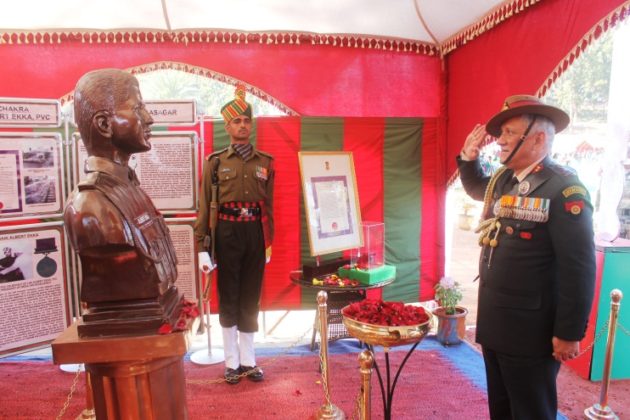 Army chief pays tribute to 1971-war hero Lance Naik Ekka in Gumla