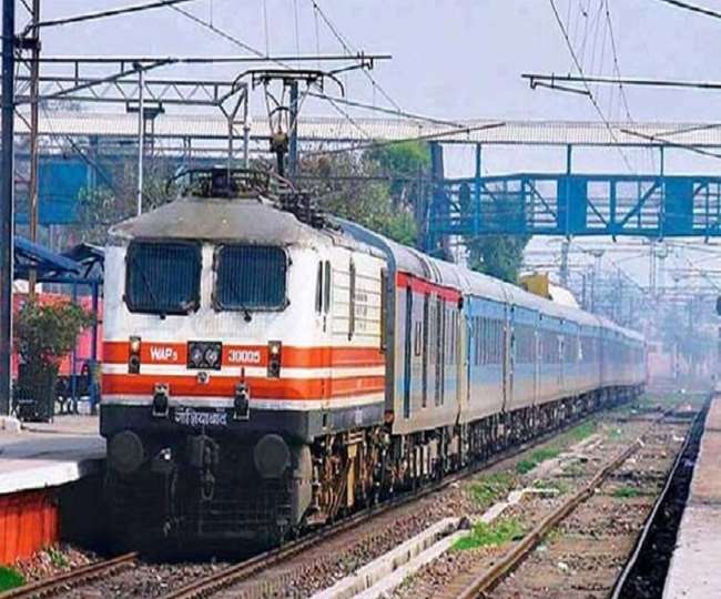 Indian Railways: दिवाली-दशहरा के लिए इन रूट्स पर चलेगी 38 स्पेशल ट्रेनें, देखें पूरा शेड्यूल