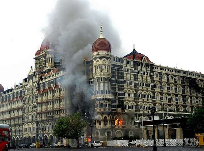 Mumbai Terror Attack: कभी न भूलने वाली है 26/11 की वो घटना जब पाकिस्‍तान के इशारे पर दहल उठी थी मुंबई