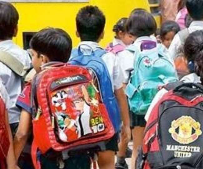 Delhi School Reopening News: 1 नवंबर से नहीं खुलेंगे स्कूल, कोरोना के बढ़ते मामलों के चलते दिल्ली सरकार का फैसला