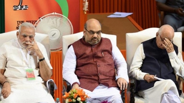 Fact Check: Video showing Amit Shah insulting LK Advani is misleading