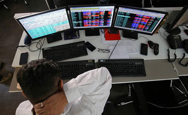 Sensex, Nifty End On A Flat Note; FMCG, PSU Bank Stocks Worst Hit