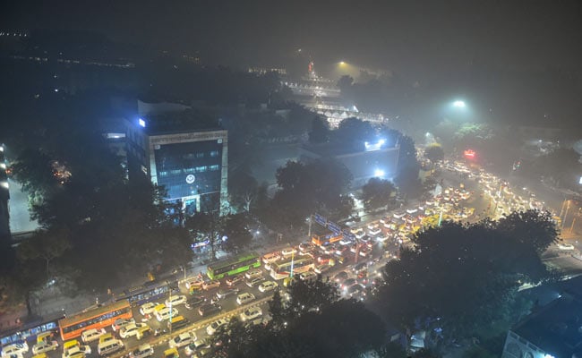 Air Quality In Delhi, Adjoining Areas Falls To 