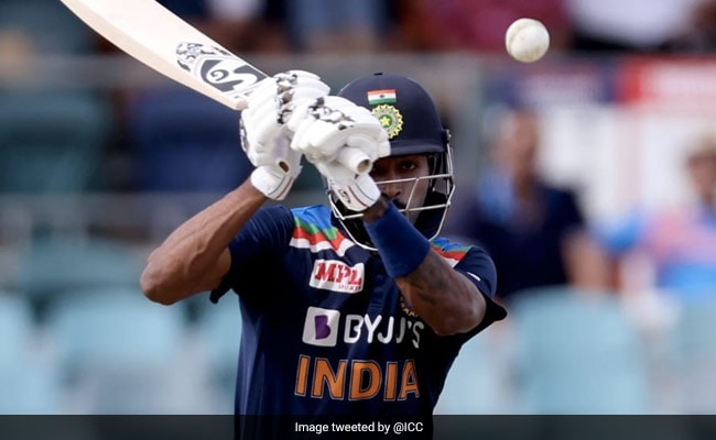 India vs Australia 3rd ODI Updates: हार्दिक पंड्या के बाद जडेजा का धमाल, जमाया अर्धशतक