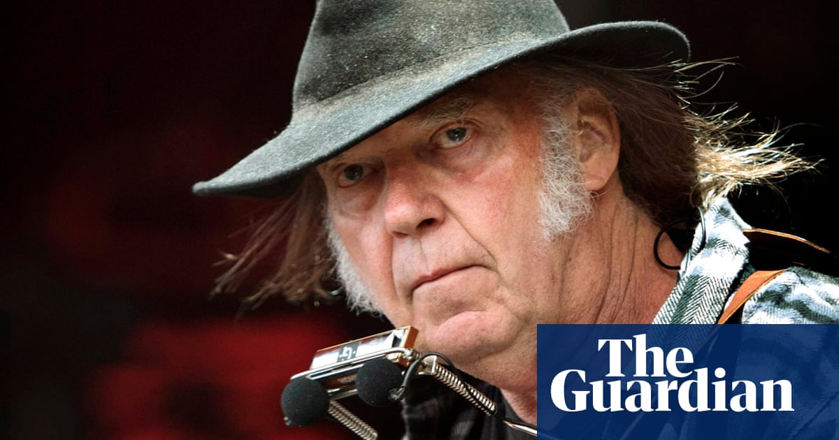 Neil Young drops lawsuit against Donald Trump
