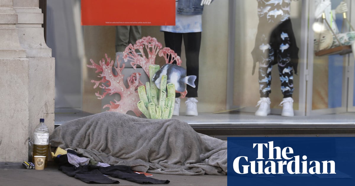 Councils vow to defy UK rule on deporting migrant rough sleepers