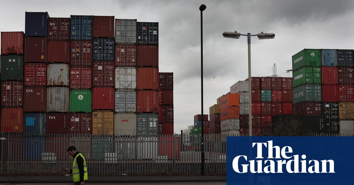 UK ports gridlocked and retailers struggling as Brexit deadline looms