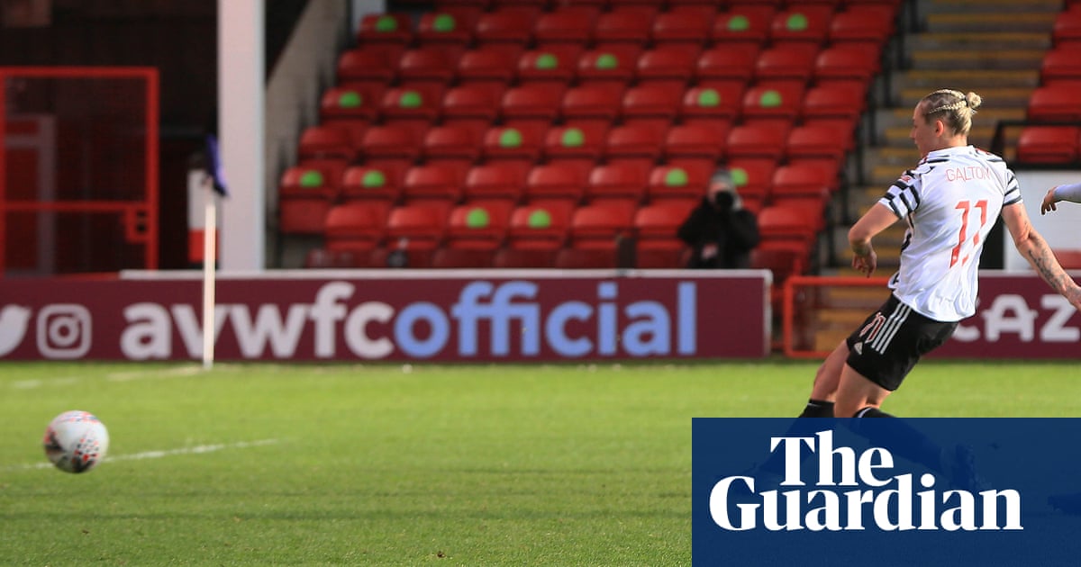 Manchester United extend WSL lead with easy victory over Aston Villa