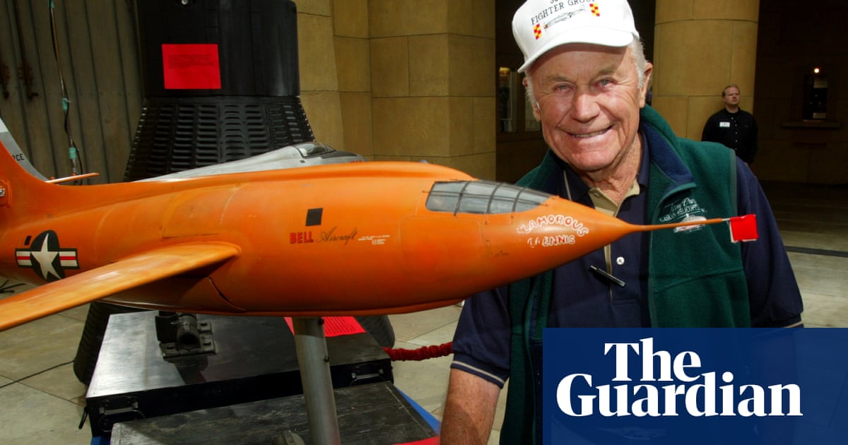 Chuck Yeager, pilot who was first to break sound barrier, dies at 97
