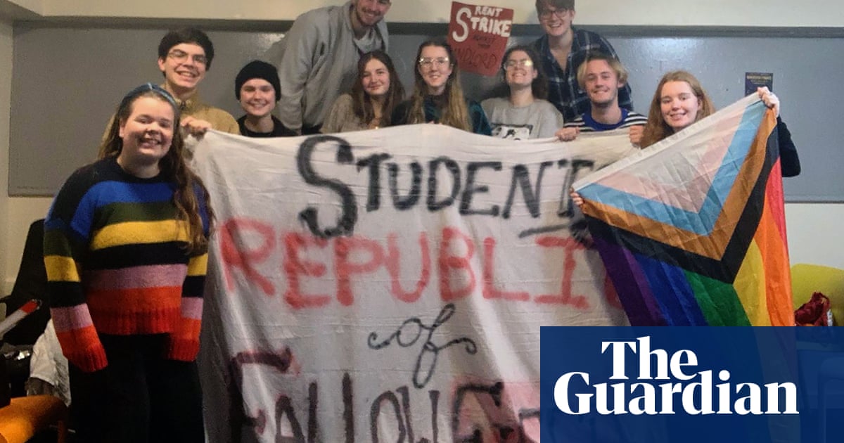 Manchester University students win 30% rent cut after Covid protests