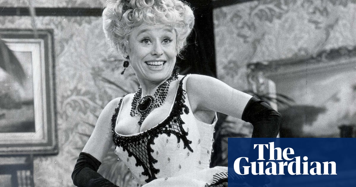 Barbara Windsor: a priceless and mischievous stage sensation