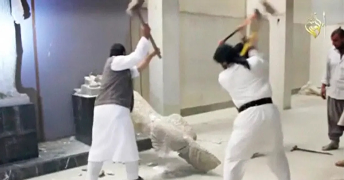ISIS destroying artefacts in Iraq shared as TMC workers breaking Vidyasagar statue - Alt News