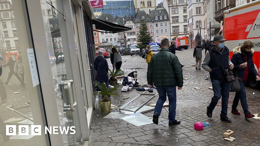 Trier: Two killed by car in pedestrian zone in Germany