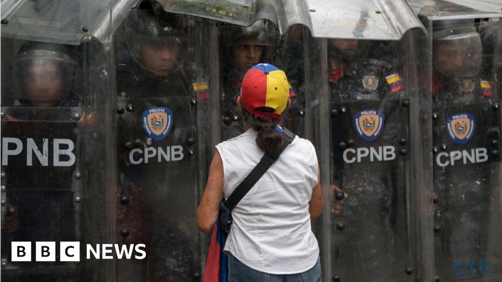Venezuela crisis: How the political situation escalated