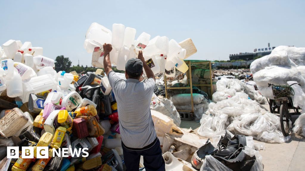 China gets tough on firms over single-use plastics