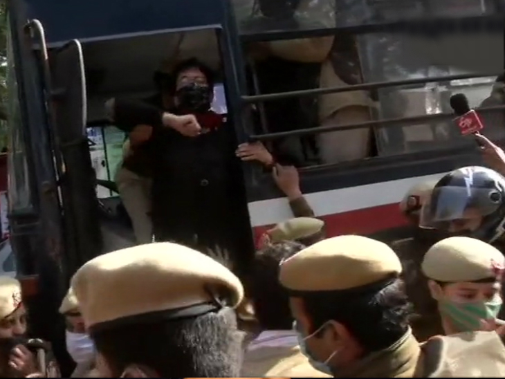 दिल्ली में सियासी जंग: राघव चड्‌ढा समेत आप के 5 विधायकों हिरासत में, गृह मंत्री शाह के आवास पर प्रदर्शन की इजाजत मांगी थी