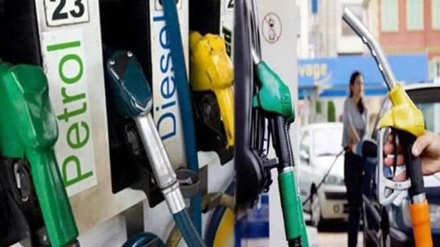 Petrol Diesel Price Today: मुंबई में 90 रुपये लीटर बिक रहा है पेट्रोल, आज कंपनियों ने नहीं बढ़ाए दाम