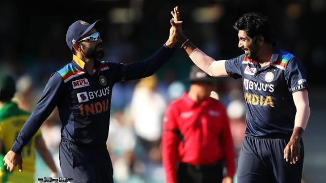 IND vs AUS: दो वनडे मैचों में जसप्रीत बुमराह बने सबसे महंगे तेज गेंदबाज, लेकिन बचाव में उतरे लोकेश राहुल
