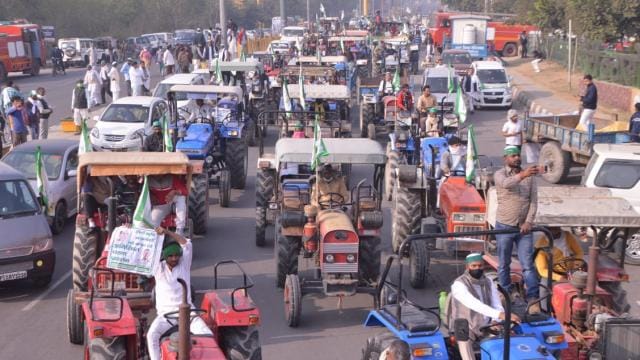 किसान आंदोलन: ट्रैफिक पुलिस की अपील, दिल्ली में एंट्री के लिए इन रास्तों से बचें