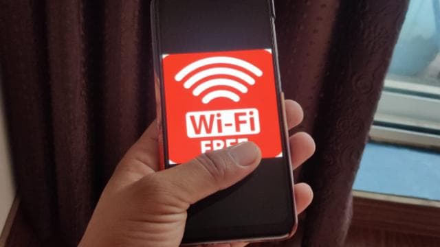 PM Wifi scheme: सरकार लगा रही देशभर में Wi-Fi, बिना फीस मिलेगा इंटरनेट