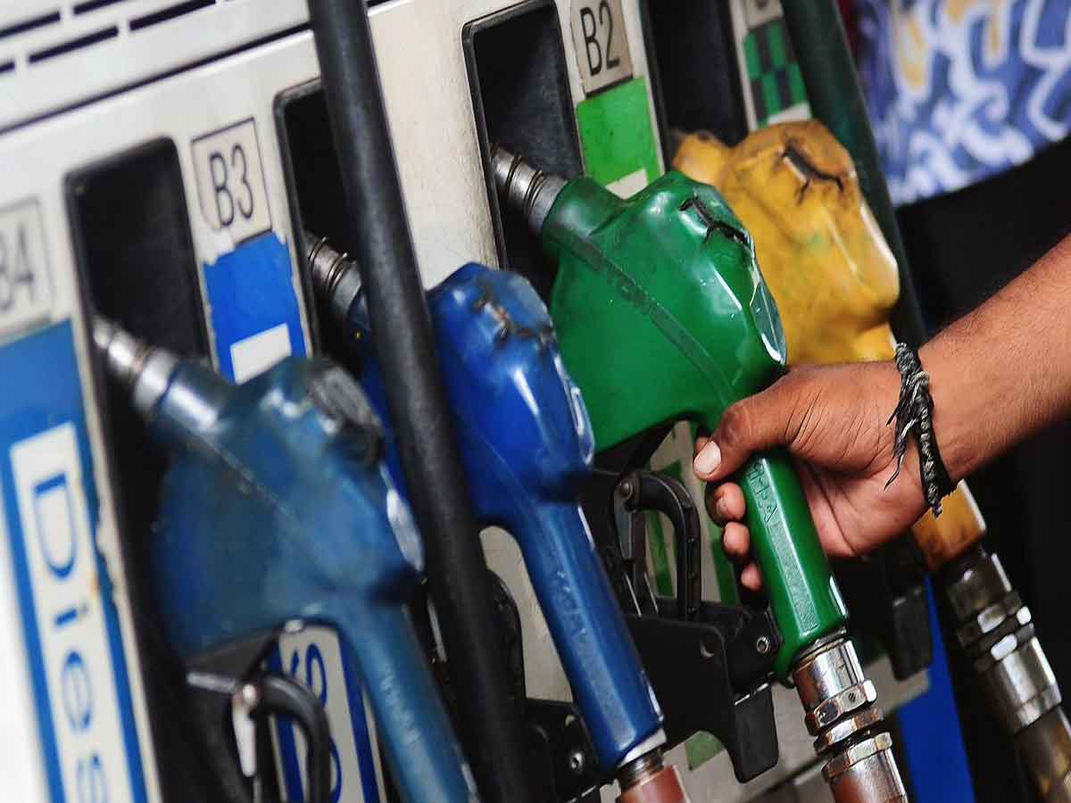 Petrol Diesel Price: लगातार 26वें दिन भी रही शांति, जानें अपने शहर के दाम