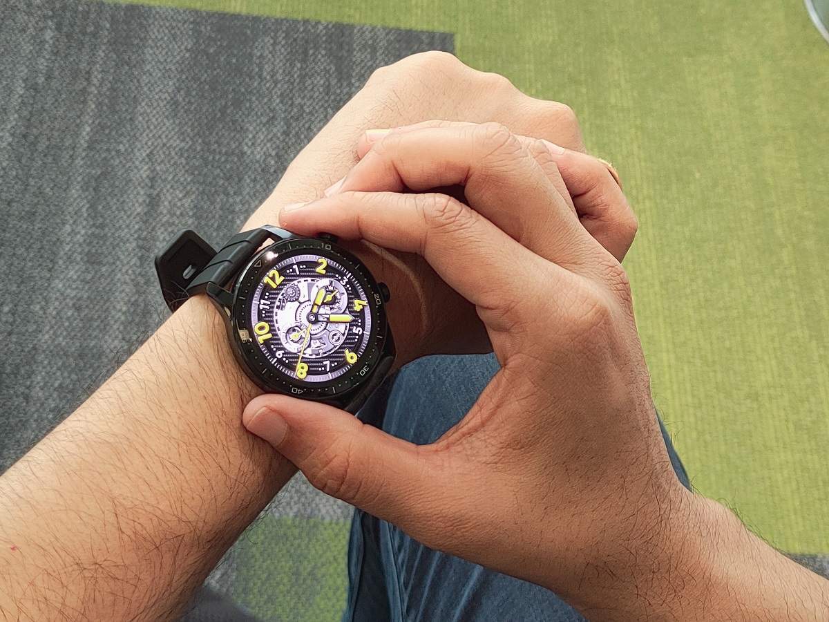 रियलमी लॉन्च करने वाली है Realme watch S सीरीज की दो धांसू स्मार्टवॉच, देखें खूबियां