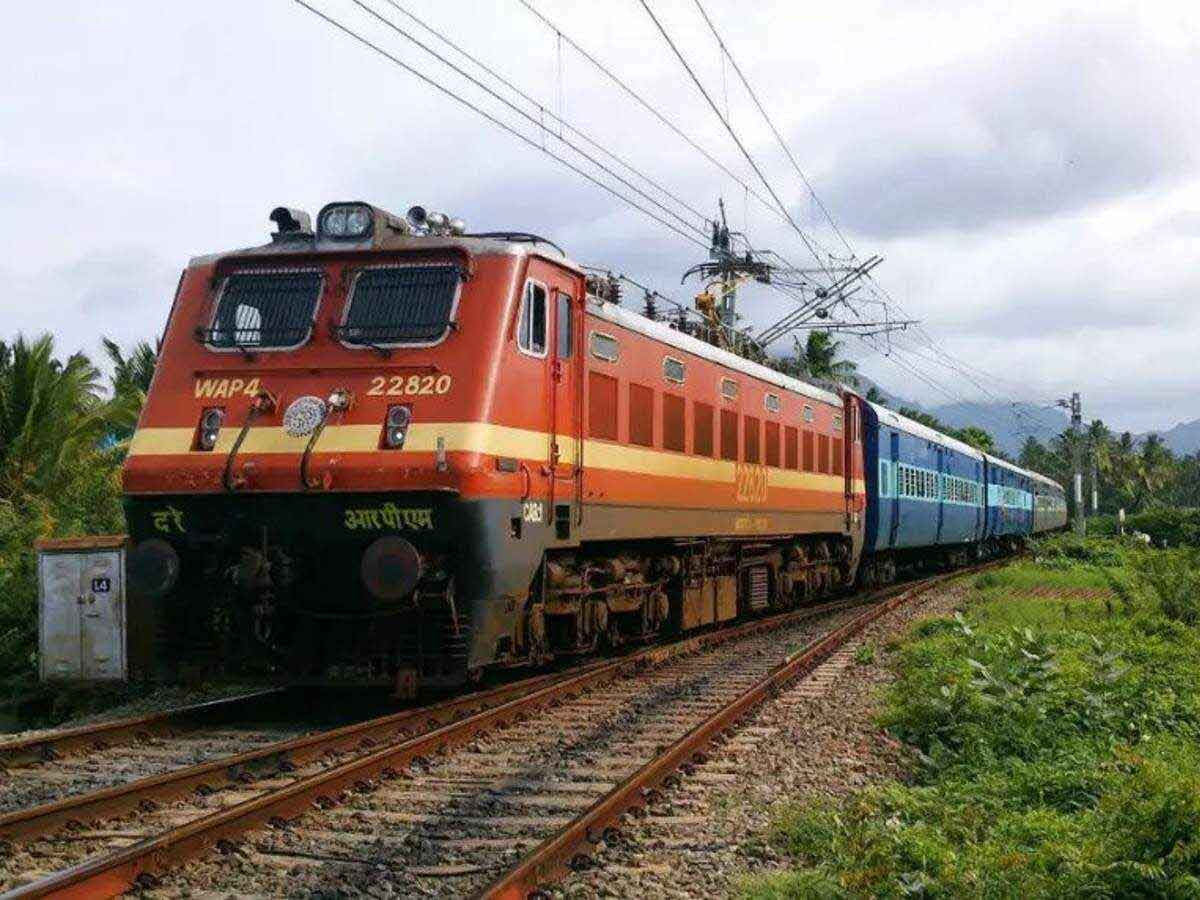 Punjab kisan agitation: रेलवे ने रद्द कीं 2 स्पेशल ट्रेनें और 4 का बदला रास्ता, यहां देखिए पूरी लिस्ट