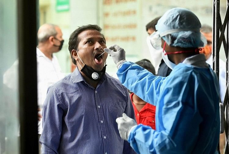Coronavirus India: पिछले 24 घंटे में सामने आए 44684 नए मामले, संक्रमणमुक्त मरीजों की संख्या 81 लाख के पार