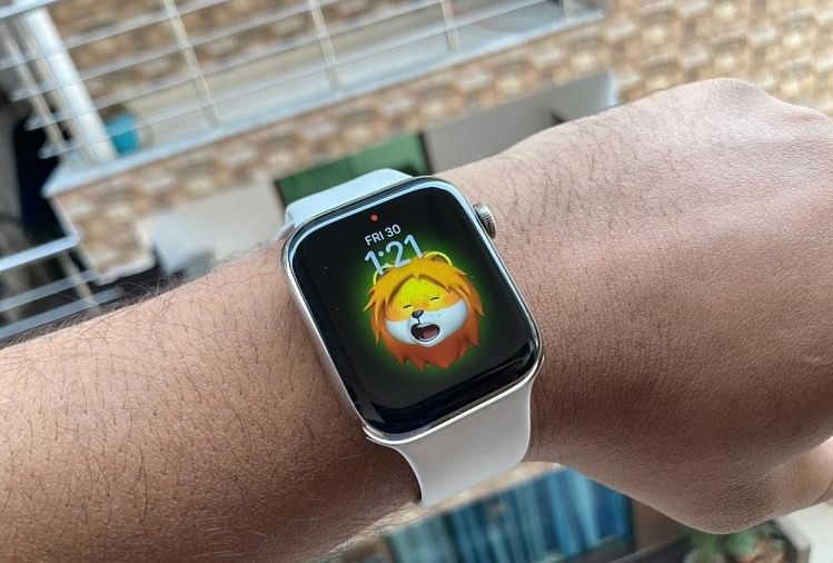 Apple Watch Series 6 Review: स्मार्टवॉच के साथ एक जरूरी हेल्थ गैजेट
