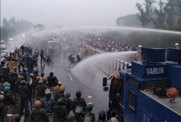 पुलिस नाका तोड़ दिल्ली की ओर बढ़ रहे किसान, कुरुक्षेत्र में पानी की बौछार, जीटी रोड जाम
