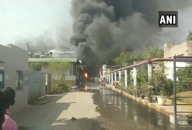 हैदराबाद की दवा फैक्ट्री में भीषण आग, आठ लोग बुरी तरह झुलसे