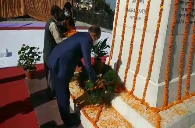 इंदिरा गांधी की पुण्यतिथि और सरदार पटेल की 145वीं जयन्ती पर रिज मैदान में मनाया एकता दिवस - mobile