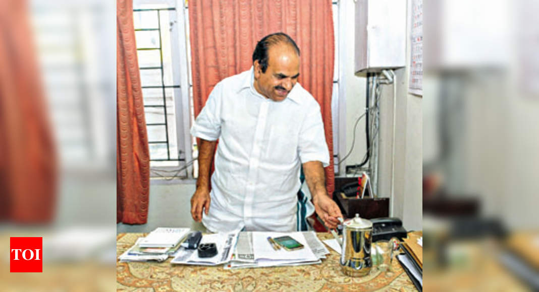 Kerala: 2009 precedent was in his favour but Kodiyeri Balakrishnan still opted out | Thiruvananthapuram News - Times of India