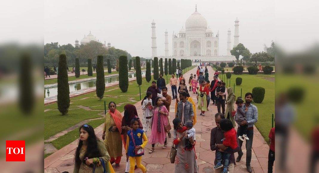 5,000 visitors at Taj Mahal in Agra 1st time ever since reopening after Covid-19 lockdown | Agra News - Times of India