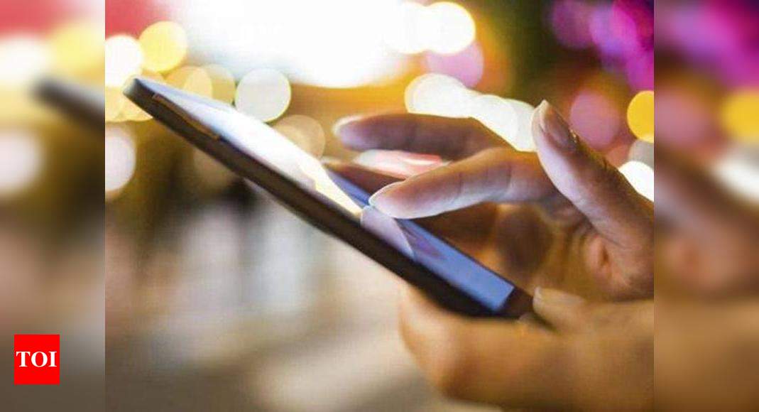 Chinese apps banned list in India: Government blocks access to 43 mobile apps | India Business News - Times of India