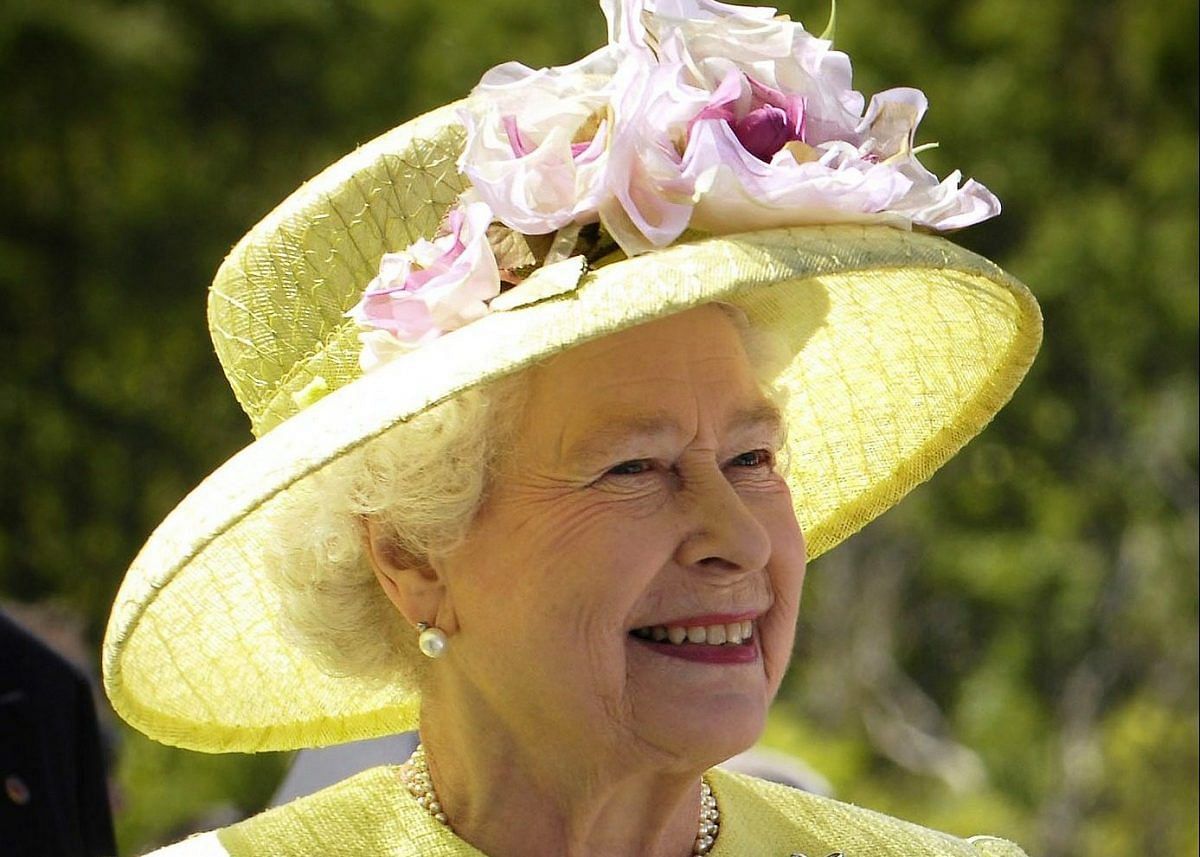 Queen Elizabeth II, Prince Philip likely to be in first group that will get Covid vaccine