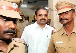 Rajiv Gandhi assassination case: Convict Perarivalan’s mother seeks his release, meets Tamil Nadu governor