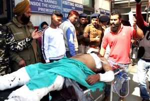 In Jammu, 1 killed, 32 injured in a grenade attack at bus stand