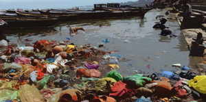 Congress circulates old photo of dirty Ganga to target Narendra Modi