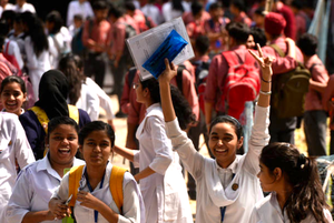 CBSE announces Class XII exam results for 2019, two Uttar Pradesh girls top board 