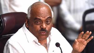 Karnataka political crisis: Three rebel MLAs disqualified, speaker yet to decide on remaining 14 MLAs
