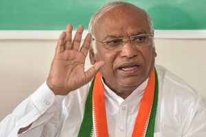 Mallikarjun Kharge says ‘Amit Shah orchestrated drama of Karnataka political crisis’